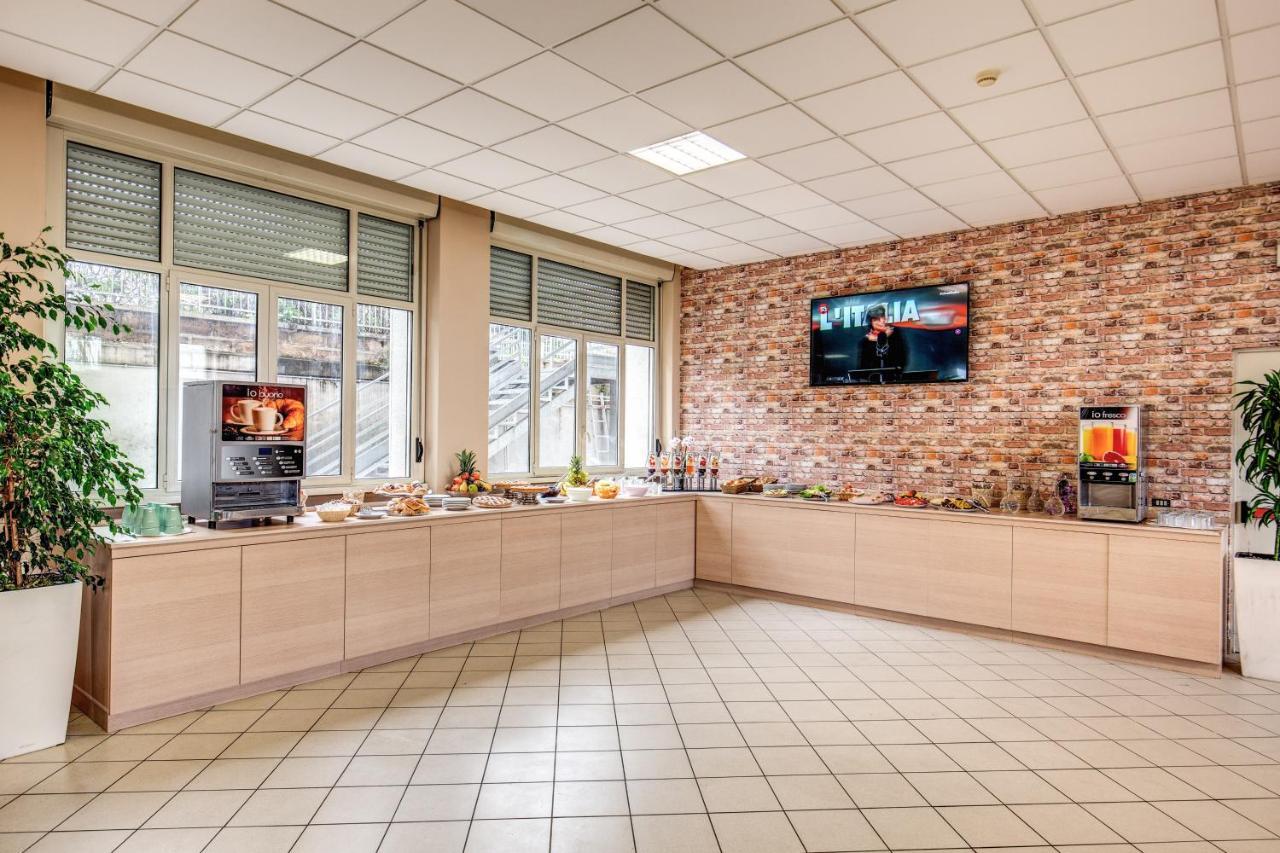 Hotel Domus Urbis à Rome Extérieur photo