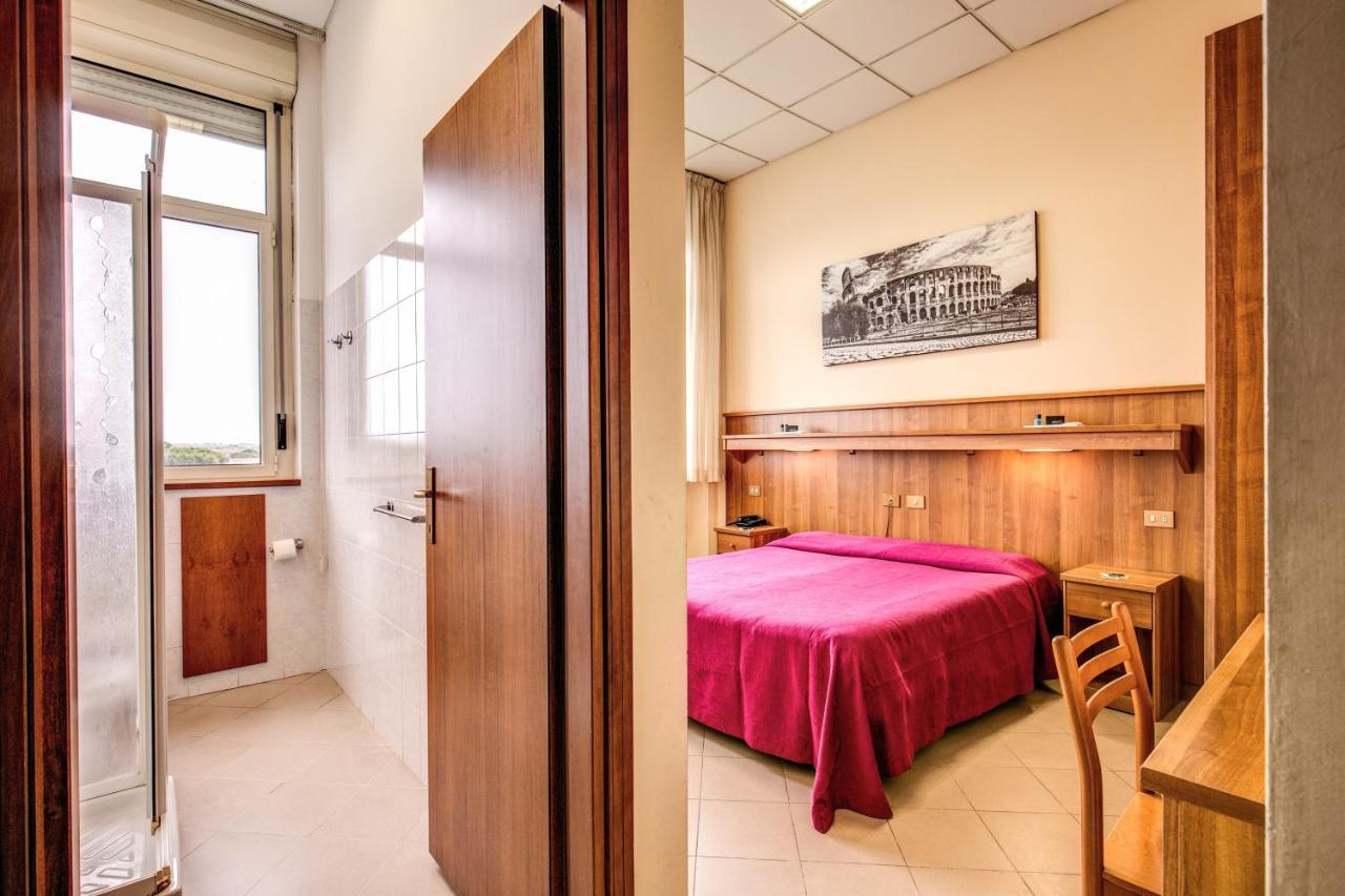Hotel Domus Urbis à Rome Extérieur photo