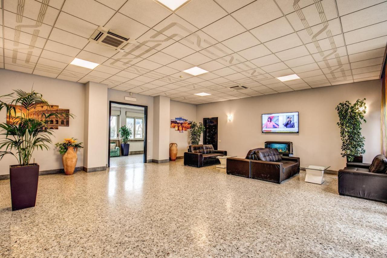 Hotel Domus Urbis à Rome Extérieur photo