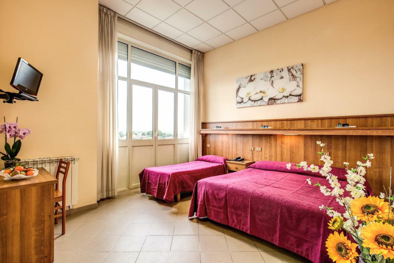 Hotel Domus Urbis à Rome Extérieur photo
